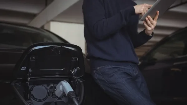 Workplace EV Charging Solutions Benefits & Insights for Suppliers Workplace EV Charging Solutions Benefits & Insights for Suppliers